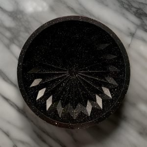 Multifaceted Cake Mold - Image 3